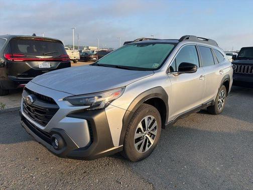 Ice Silver Metallic 2024 Subaru Outback Premium