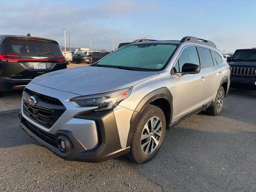 Ice Silver Metallic 2024 Subaru Outback Premium