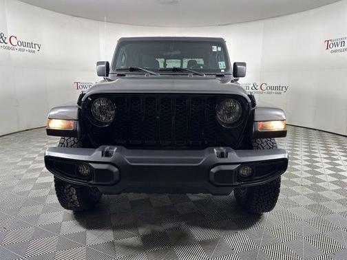 2022 Jeep Gladiator Sport