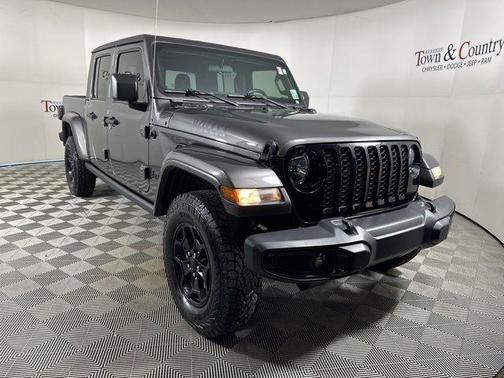 2022 Jeep Gladiator Sport