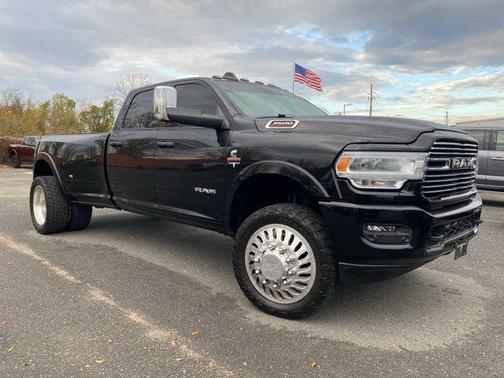 2022 RAM 3500 Laramie