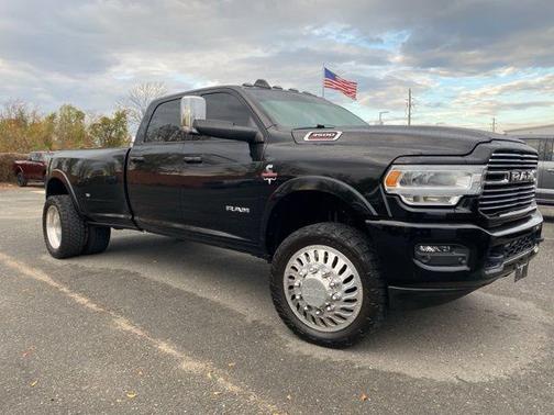2022 RAM 3500 Laramie