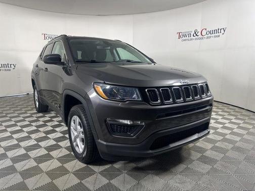 Granite Crystal Clearcoat Metallic 2020 Jeep Compass Sport