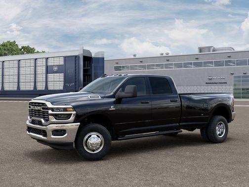 Diamond Black 2026 RAM 3500 Tradesman