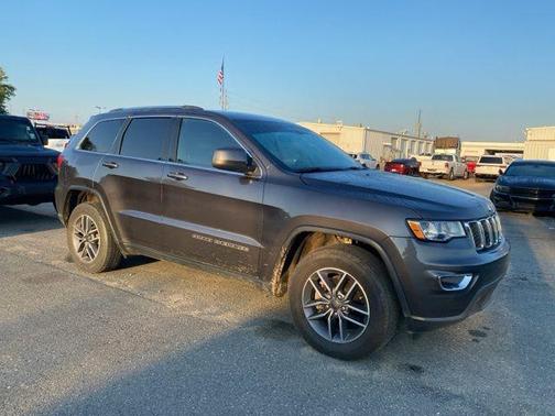 2020 Jeep Grand Cherokee Laredo E