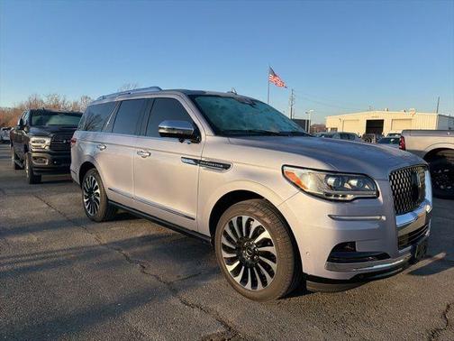 2022 Lincoln Navigator Black Label