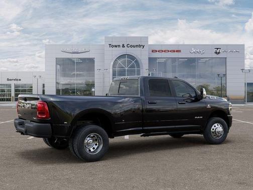 Diamond Black 2026 RAM 3500 Laramie