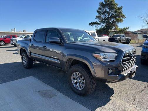 2017 Toyota Tacoma SR5