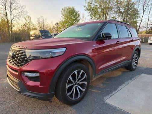Rapid Red Metallic Tinted Clearcoat 2022 Ford Explorer ST-Line