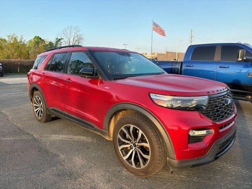 Rapid Red Metallic Tinted Clearcoat 2022 Ford Explorer ST-Line