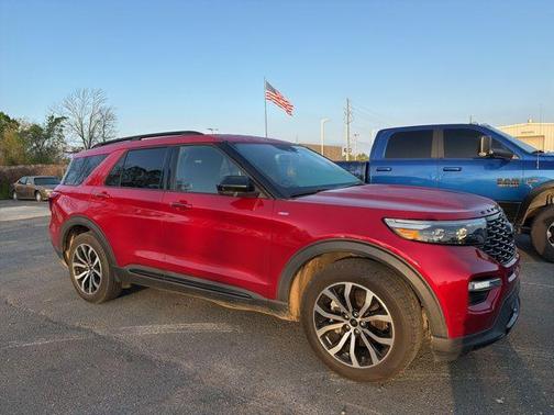 Rapid Red Metallic Tinted Clearcoat 2022 Ford Explorer ST-Line