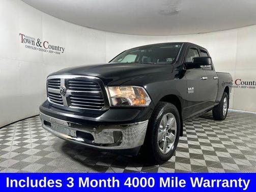 Brilliant Black Crystal Pearlcoat 2017 RAM 1500 Big Horn