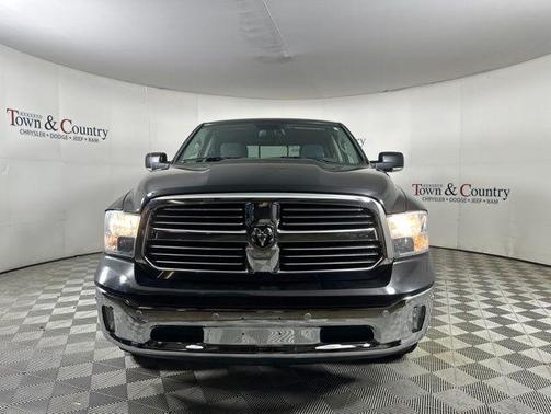 Brilliant Black Crystal Pearlcoat 2017 RAM 1500 Big Horn