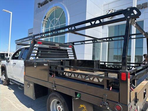 2023 GMC Sierra 3500 Pro