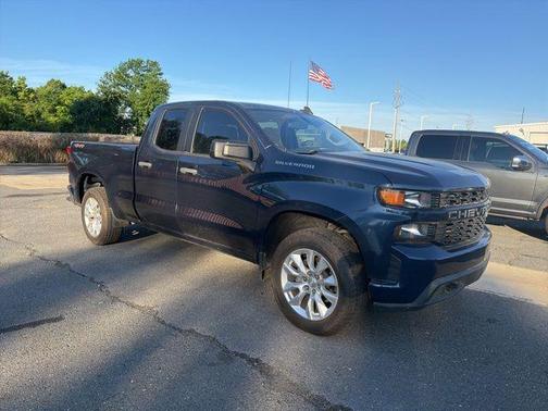 Blue Metallic 2020 Chevrolet Silverado 1500 Custom