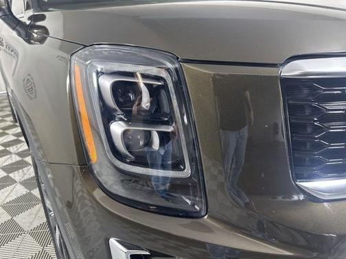 Moss Green 2022 Kia Telluride EX