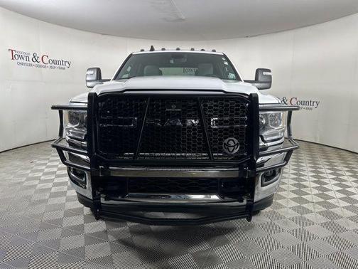 Bright White Clearcoat 2024 RAM 3500 Big Horn