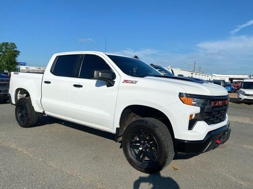 2022 Chevrolet Silverado 1500 Custom Trail Boss