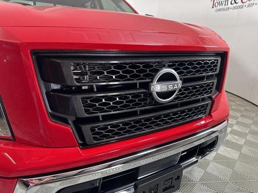 Red Alert 2024 Nissan Titan SV
