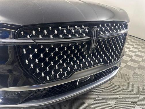 2024 Lincoln Nautilus Reserve