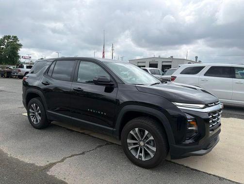 Black Metallic 2026 Chevrolet Equinox LT