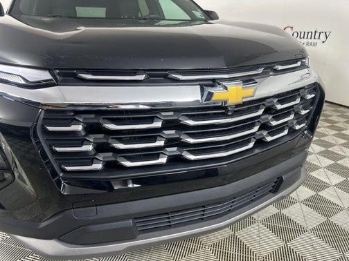 Black Metallic 2026 Chevrolet Equinox LT