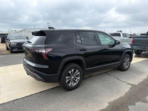 Black Metallic 2026 Chevrolet Equinox LT
