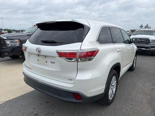 Blizzard Pearl 2014 Toyota Highlander LE