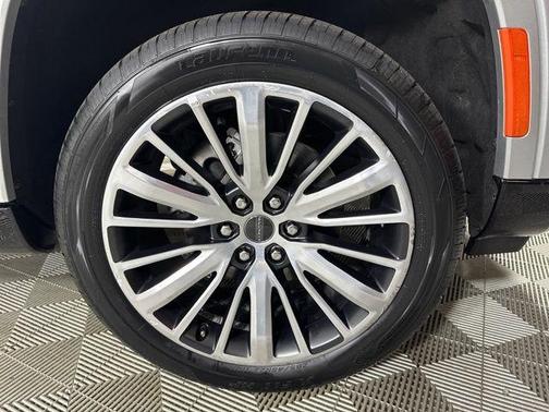 2024 Jeep Grand Wagoneer L Series III