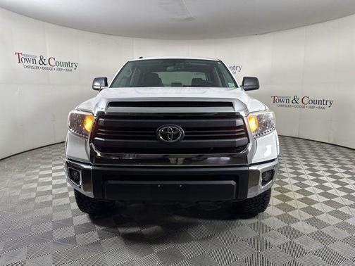 2015 Toyota Tundra SR5