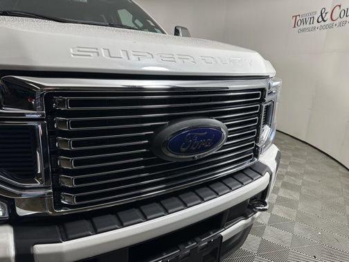 2022 Ford F-450 Platinum