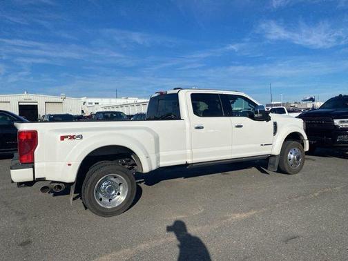 2022 Ford F-450 Platinum