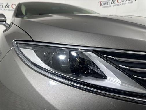 2015 Lincoln MKZ Base