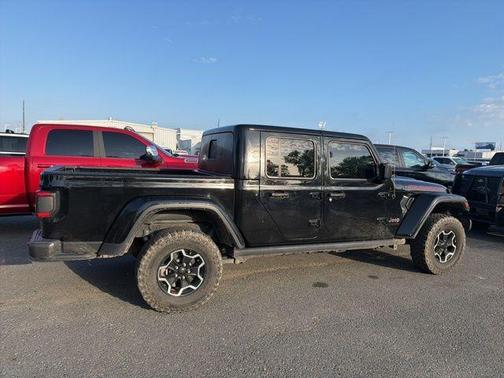 Black Clearcoat 2023 Jeep Gladiator Rubicon
