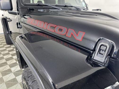 Black Clearcoat 2023 Jeep Gladiator Rubicon