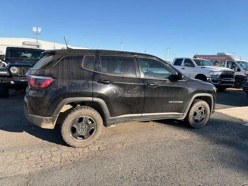 Diamond Black 2018 Jeep Compass Sport