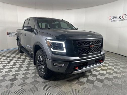 2021 Nissan Titan PRO-4X