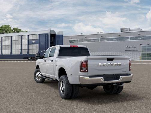 Bright White Clearcoat 2026 RAM 3500 Tradesman