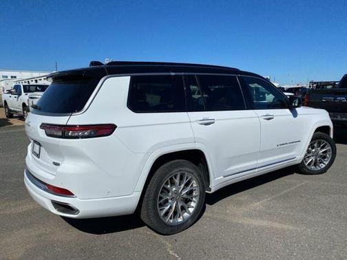 2024 Jeep Grand Cherokee L Summit