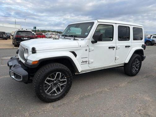 2024 Jeep Wrangler Sahara
