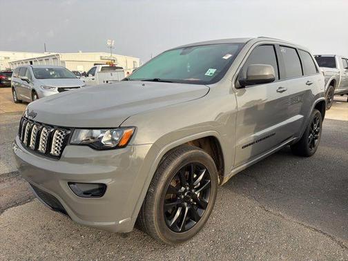 2022 Jeep Grand Cherokee WK Laredo