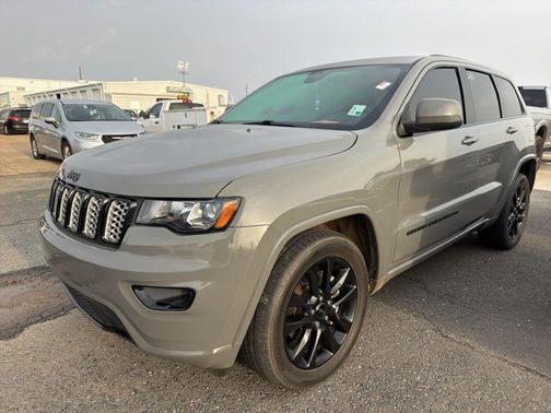 2022 Jeep Grand Cherokee WK Laredo