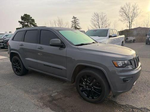 2022 Jeep Grand Cherokee WK Laredo