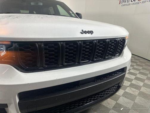 2024 Jeep Grand Cherokee L Laredo