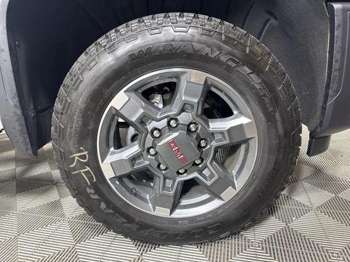 2025 GMC Sierra 2500 SLT