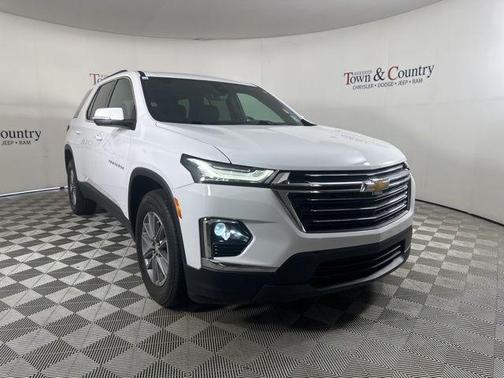 2022 Chevrolet Traverse LT Cloth