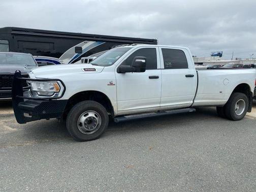2023 RAM 3500 Tradesman