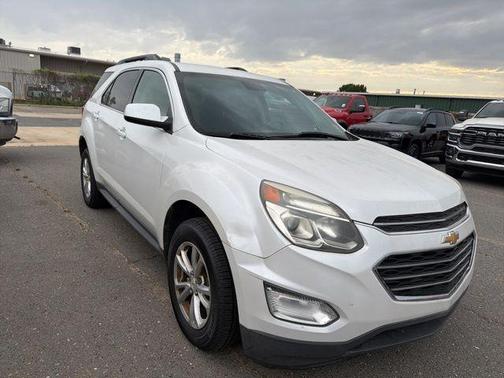 Pearl 2016 Chevrolet Equinox LT