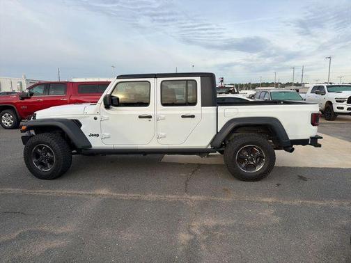 2023 Jeep Gladiator Sport