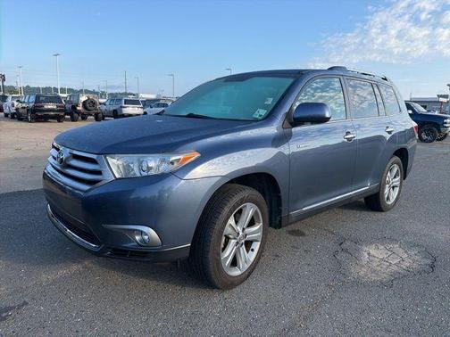 Shoreline Mist 2013 Toyota Highlander Limited